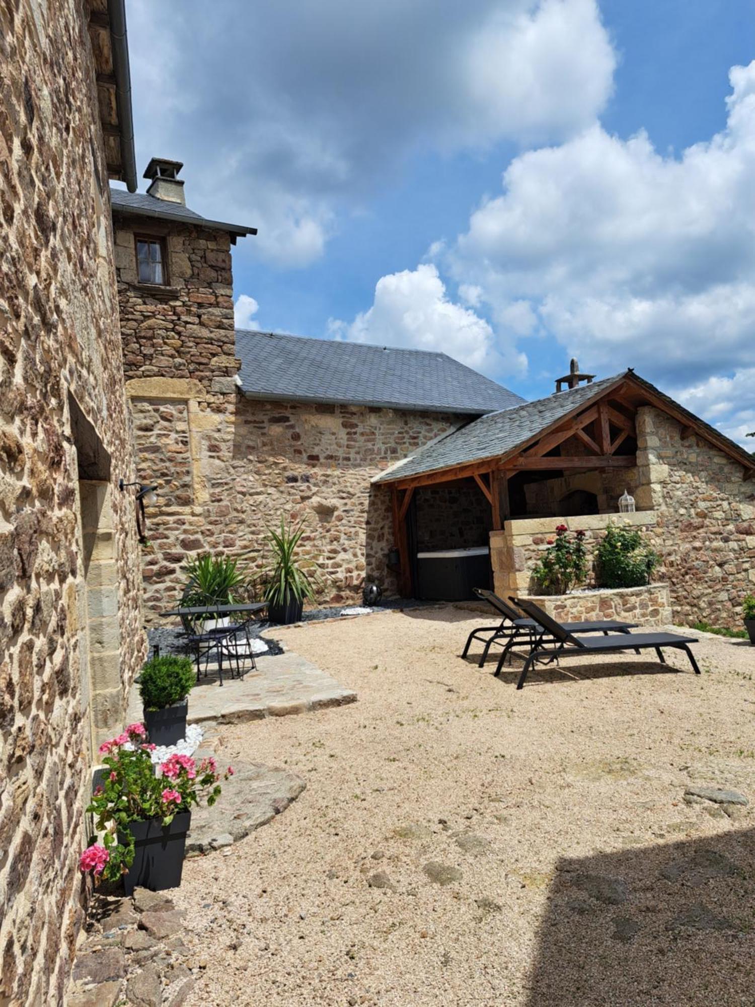 Recoules-PrevinquieresLa Tour D'Olympe别墅 外观 照片
